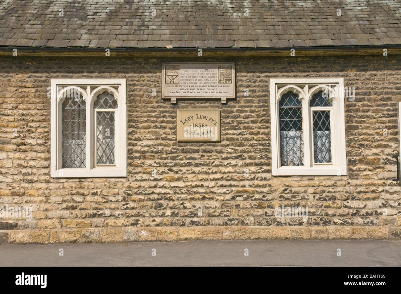 Maisons d'aumône à Thornton le Dale dans Yorkshire du Nord Banque D'Images