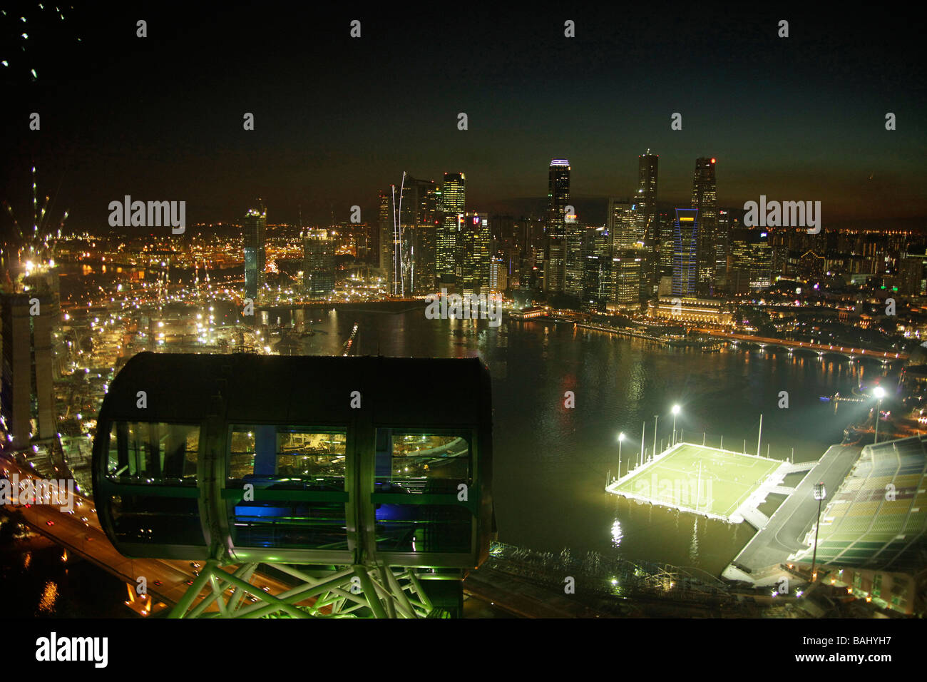 Vue depuis la grande roue Singapore Flyer à l'horizon de la CBD Central Business District à Singapour Banque D'Images