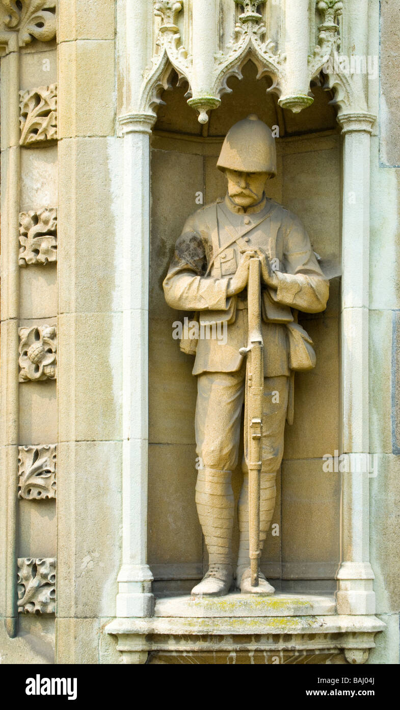 Cambridge, Angleterre, Royaume-Uni. Sainte Marie la Grande Église. Mémorial du régiment du Suffolk sur le mur extérieur de l'est. Détails Banque D'Images