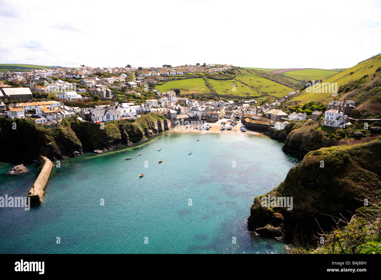 Port Isaac Cornwall England (utilisé pour le village fictif de Portwenn dans la série ITV Doc Martin). Banque D'Images