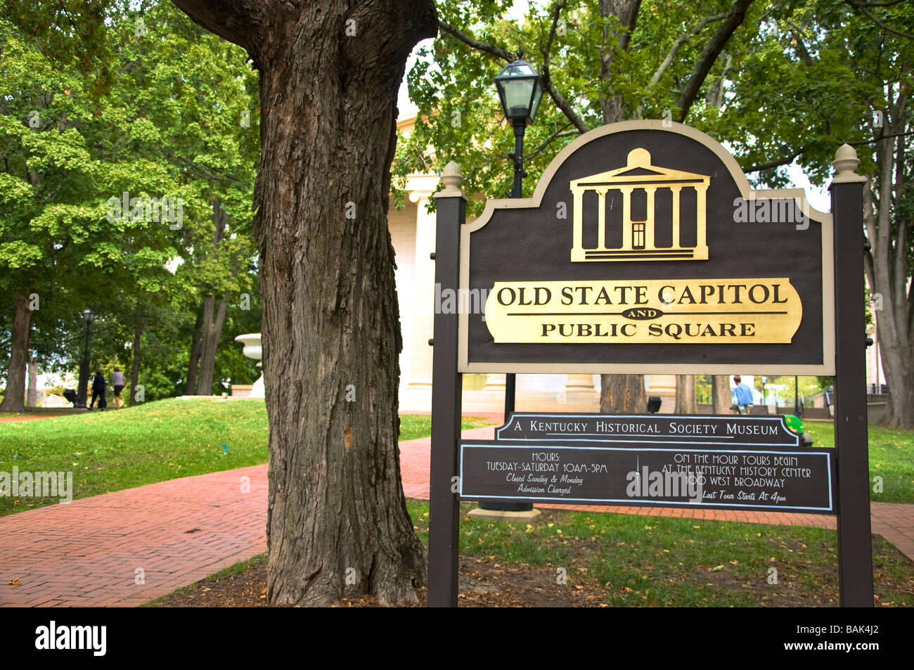 Signe pour Old State Capitol Frankfort au Kentucky Banque D'Images