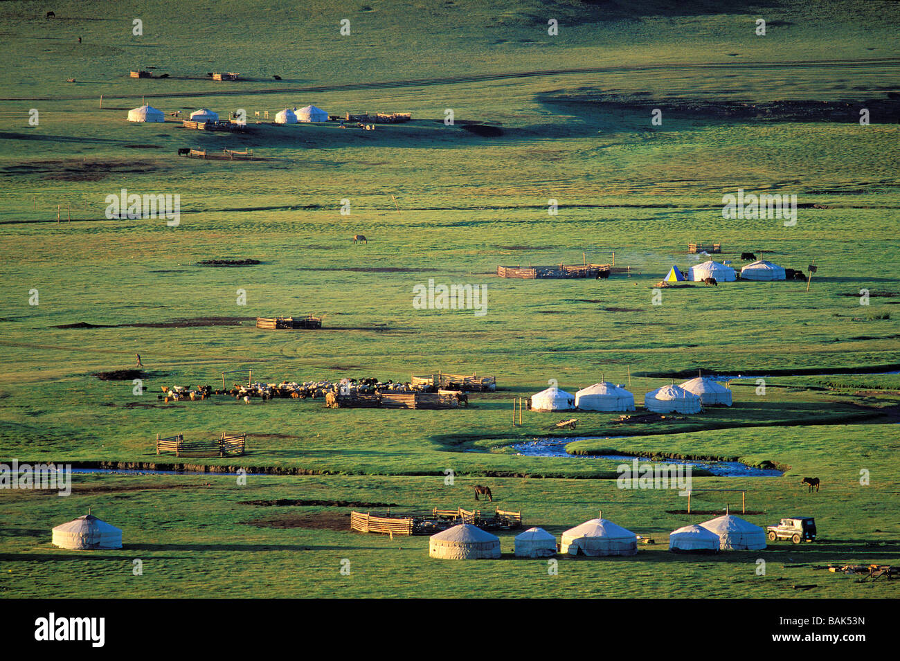 La Mongolie, province Arkhangai, Snake Valley Camp nomade, yourtes et Banque D'Images