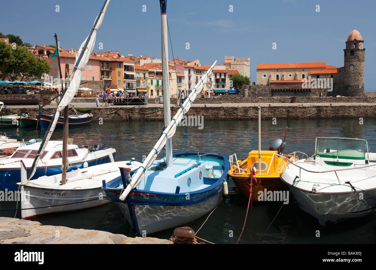 France, Pyrénées Orientales, Collioure, port et de Notre Dame des Anges Banque D'Images