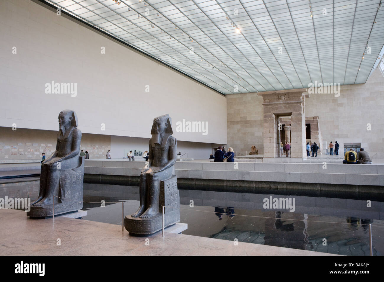 Temple de Dendur aile Sackler art égyptien du Metropolitan Museum de New York City Banque D'Images