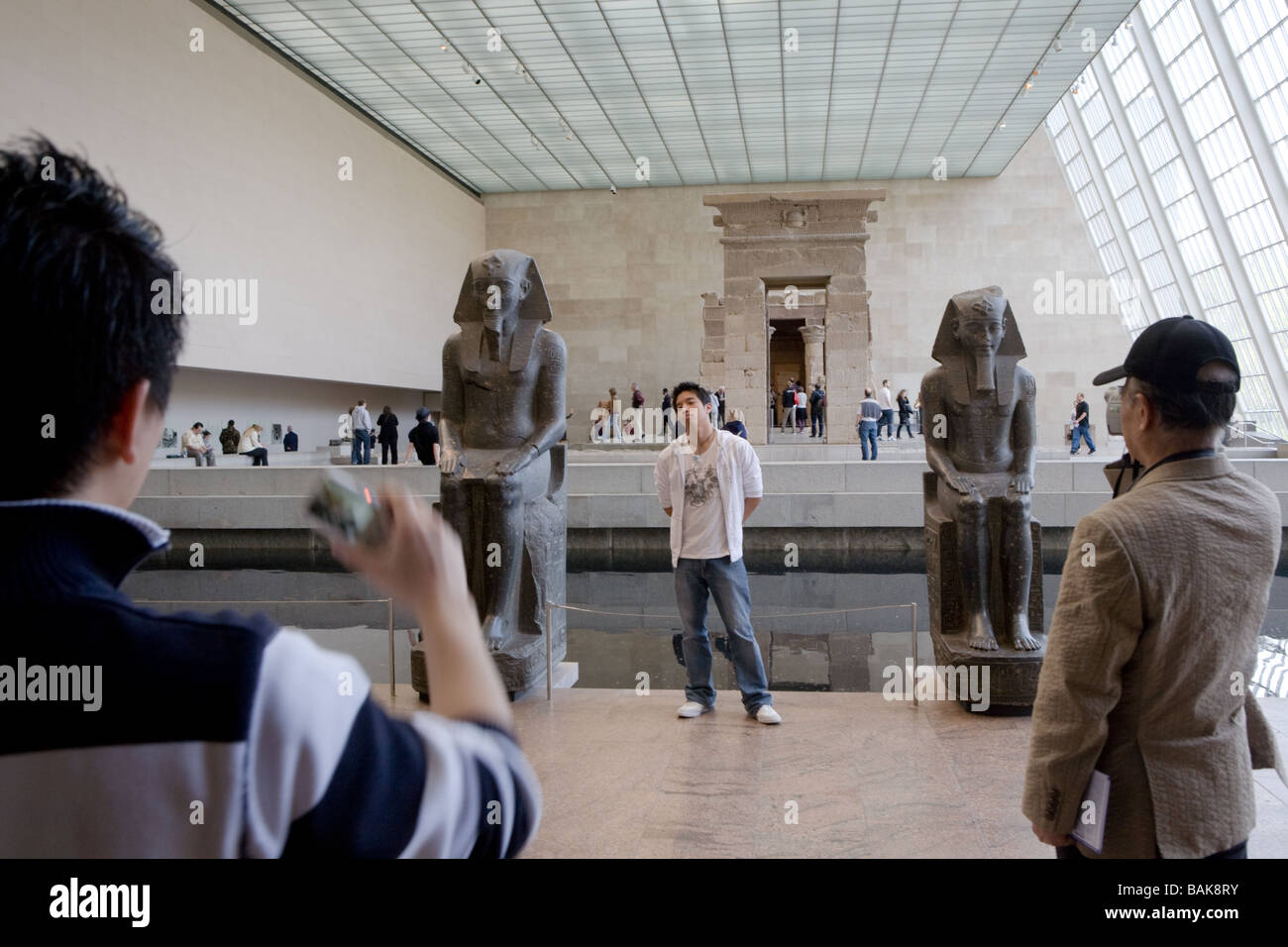 Temple de Dendur aile Sackler art égyptien du Metropolitan Museum de New York City Banque D'Images