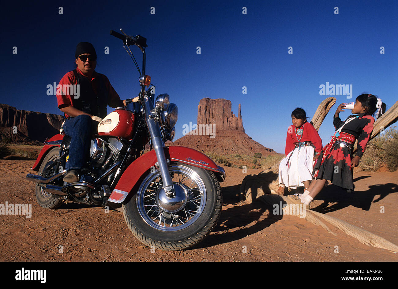 États-unis, l'Arizona et l'Utah, les nouveaux cavaliers, Norman Tippeconnie Navajo à Monument Valley Banque D'Images