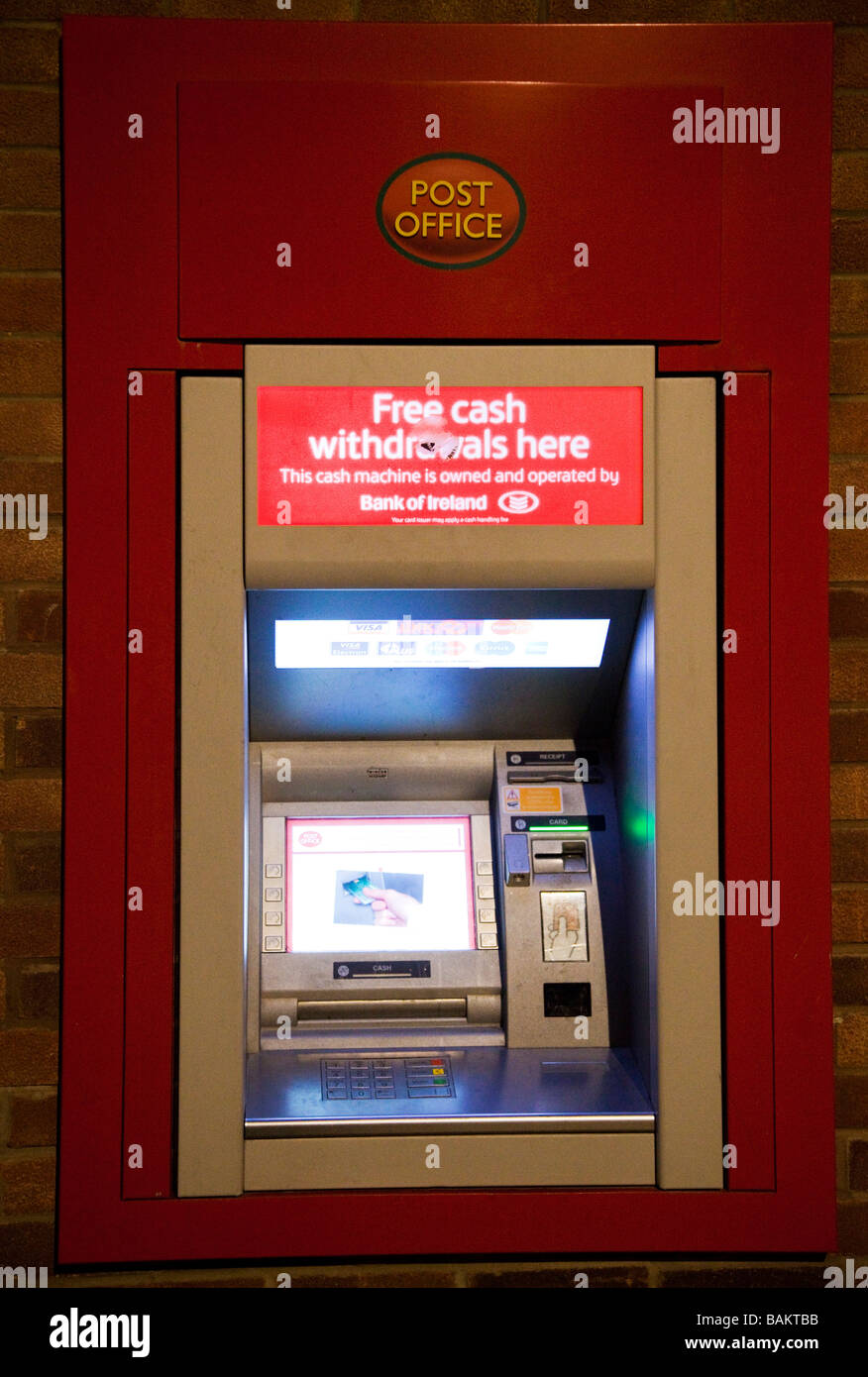 Bureau de poste distributeur automatique de billets sur UK Banque D'Images