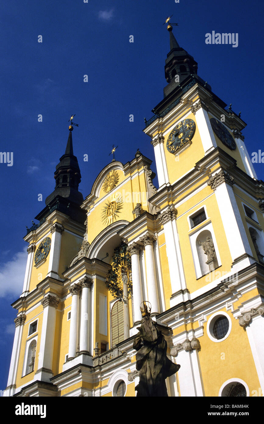 Pologne, Région Warmian-Masurian, Swieta Lipka, Jésuite bâtiment conventuel avec style baroque de la fin du 18ème siècle Banque D'Images