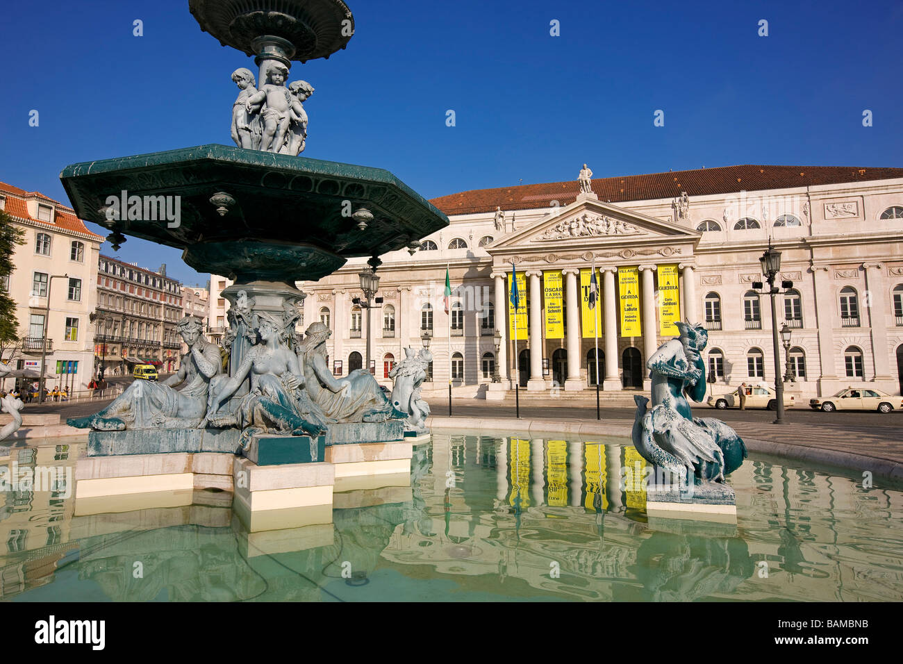 Portugal, Lisbonne, Praça de D. Pedro IV (Pedro IV Square), fontain Banque D'Images