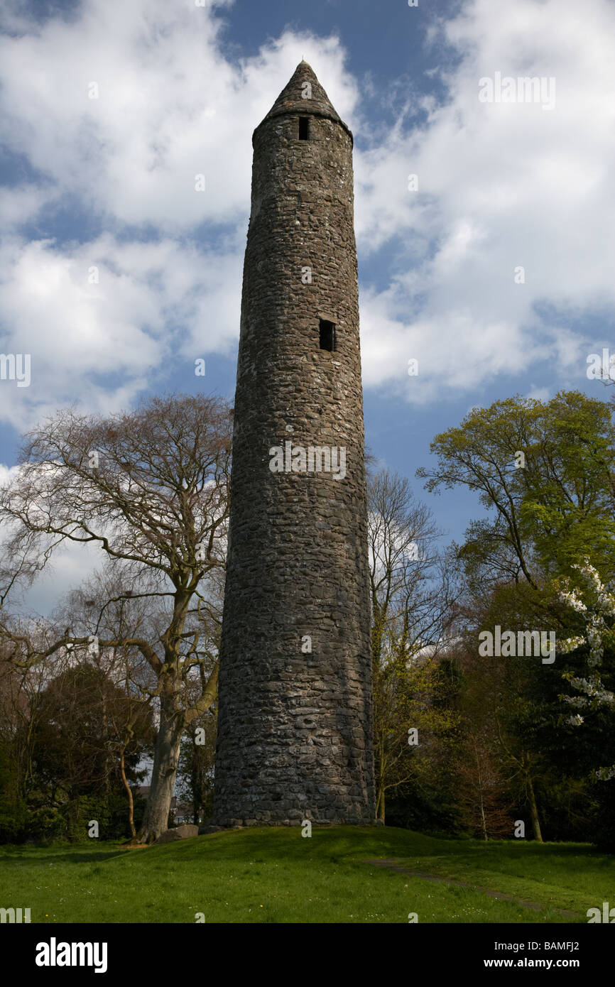 Le 10e siècle la tour ronde d'Antrim county antrim Irlande du Nord Banque D'Images