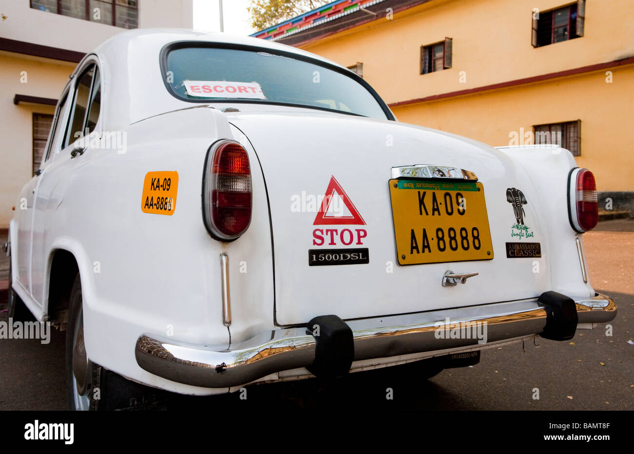 L'Ambassadeur classique Taxi Voiture Rajasthan Inde Banque D'Images