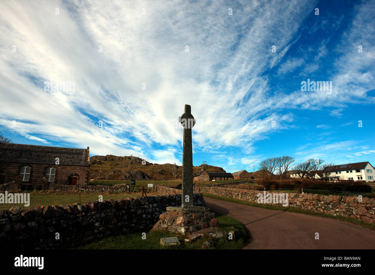 Maclean Cross 15th century carving Banque de photographies et d’images à haute ...