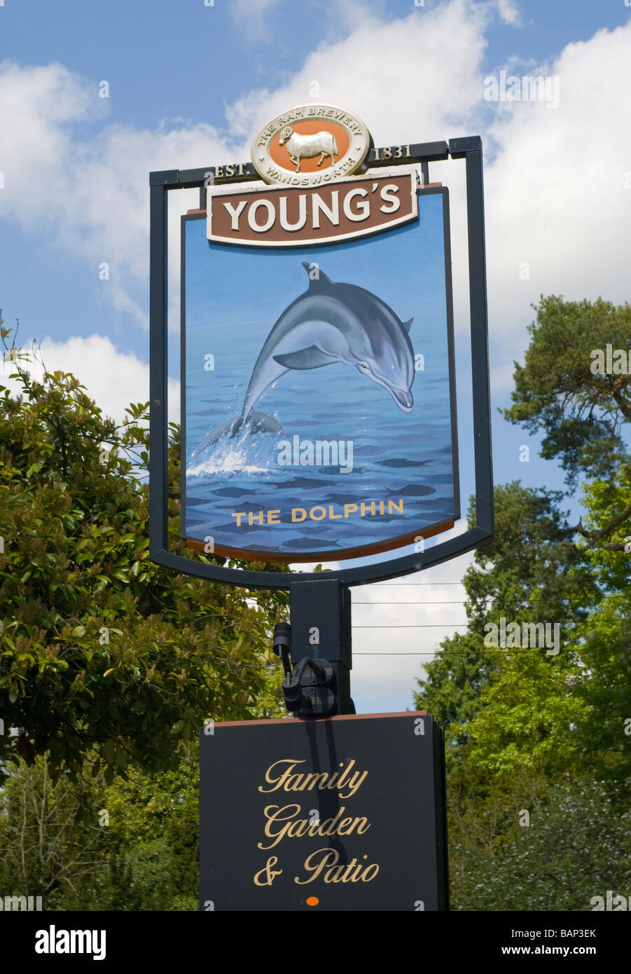 Le Dolphin enseigne de pub Betchworth Surrey Uk signe Banque D'Images