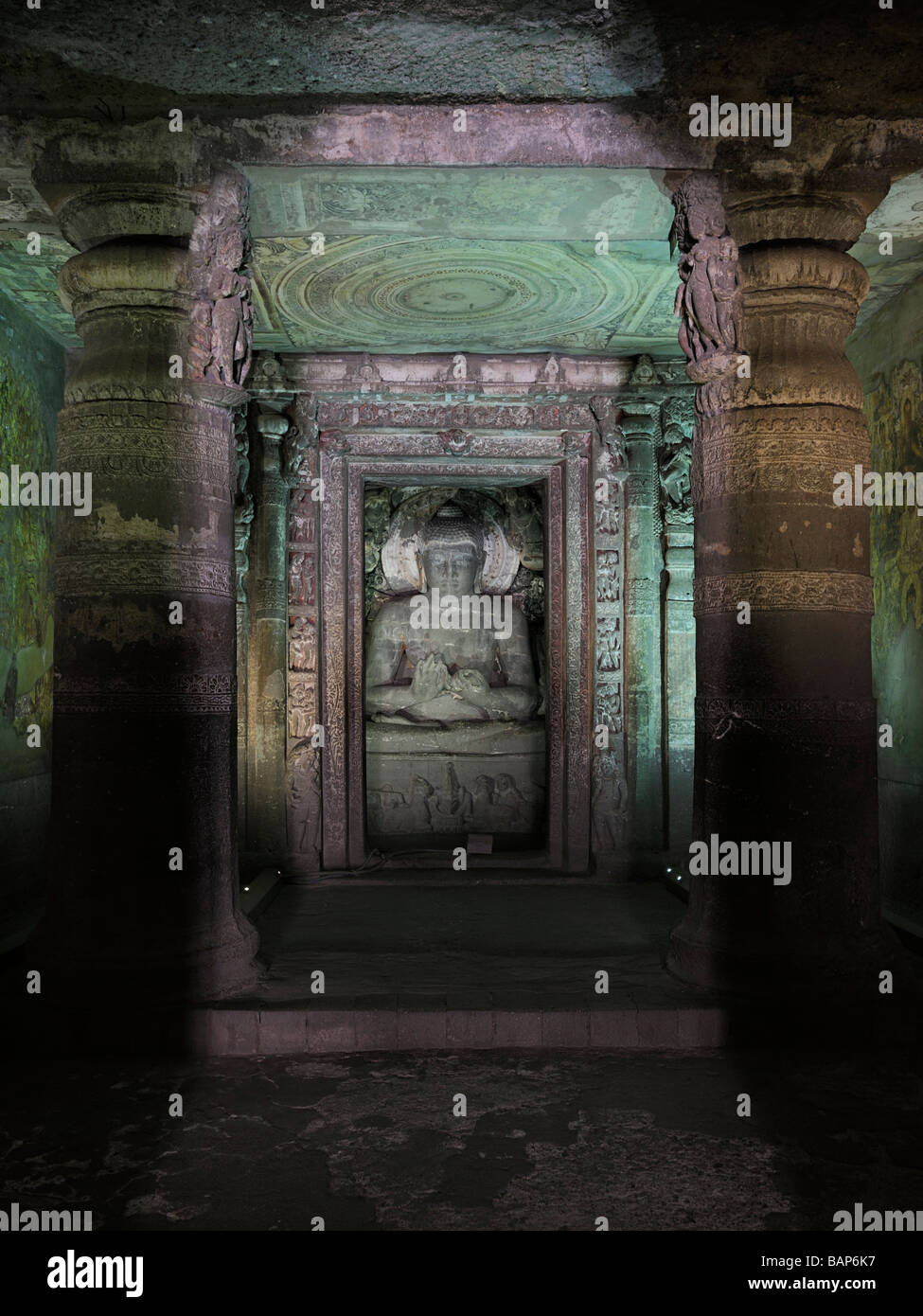 Ajanta Buddha India Statue Banque De Photographies Et D images Haute ajanta-buddha-india-statue-banque-de-photographies-et-d-images-haute