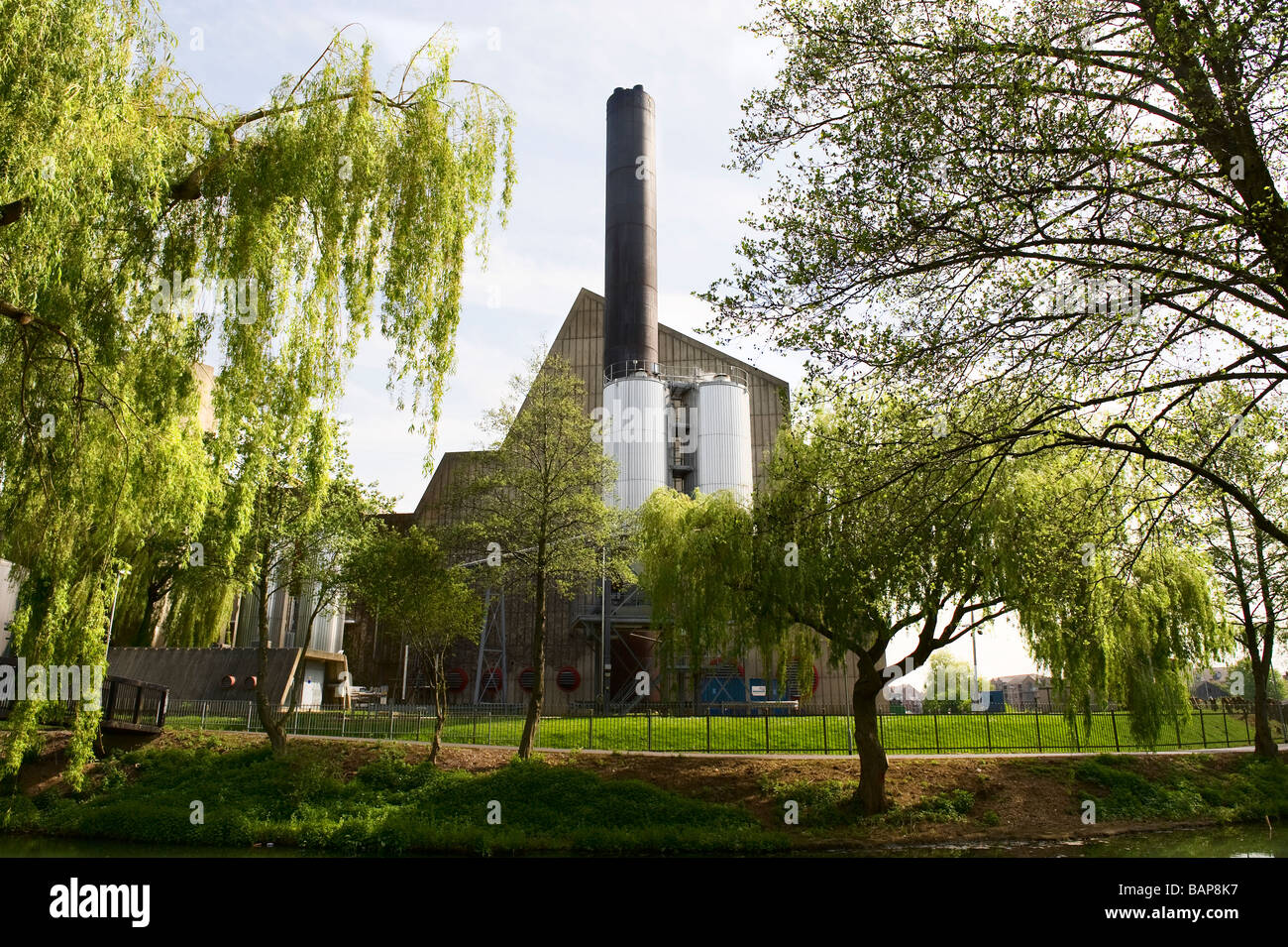 Brasserie Carlsberg, le long de la rivière Nene à Northampton. Banque D'Images