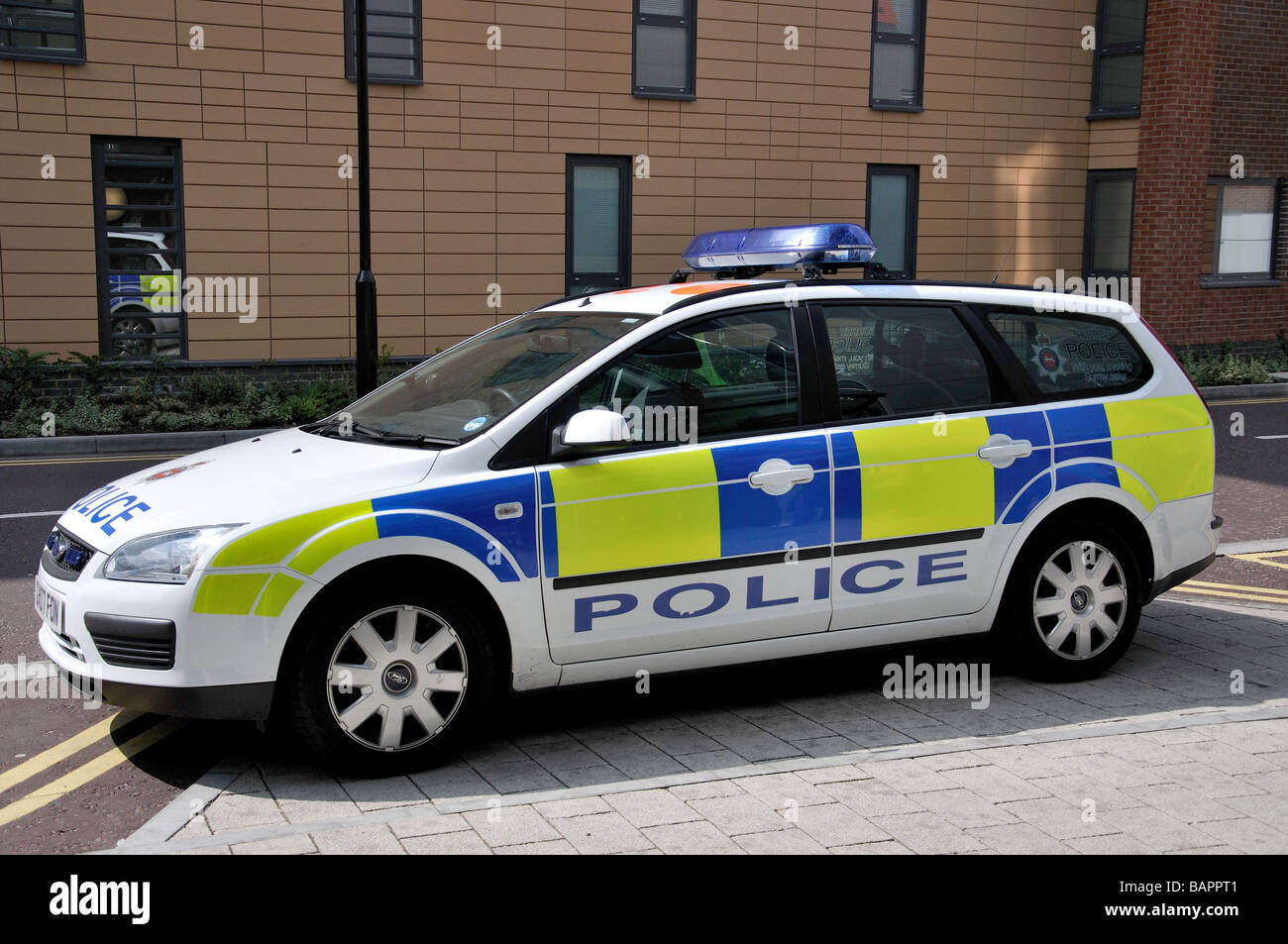 Voiture de police, Camberley, Surrey, Angleterre, Royaume-Uni Banque D'Images