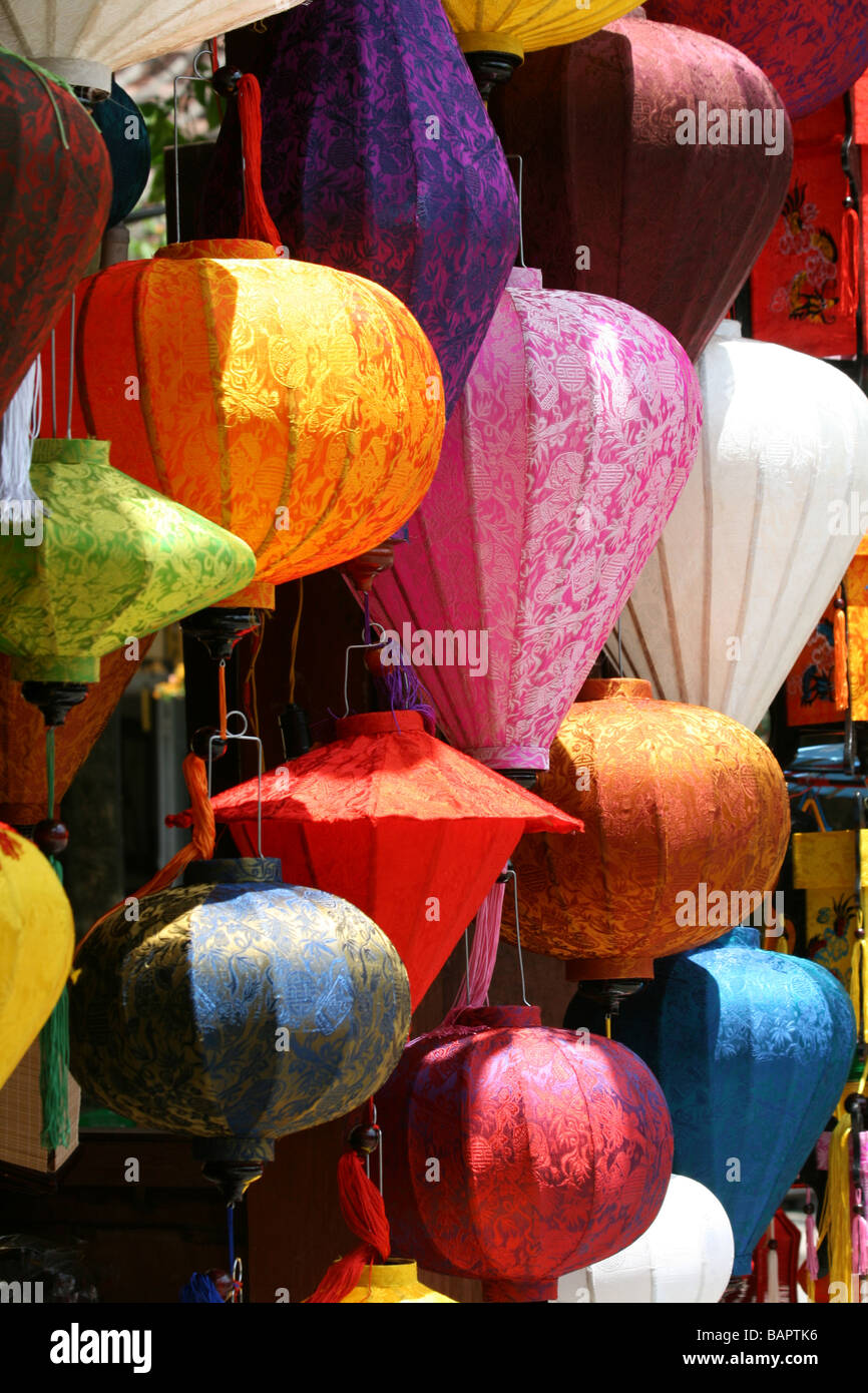 Lanternes de couleur vive en vente à Hoi An, Vietnam Banque D'Images