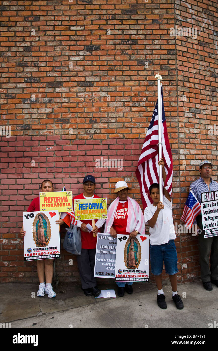 Jour mai 2009 Protestation le 1 mai à l'Olympic Blvd et Broadway Los Angeles California United States of America Banque D'Images