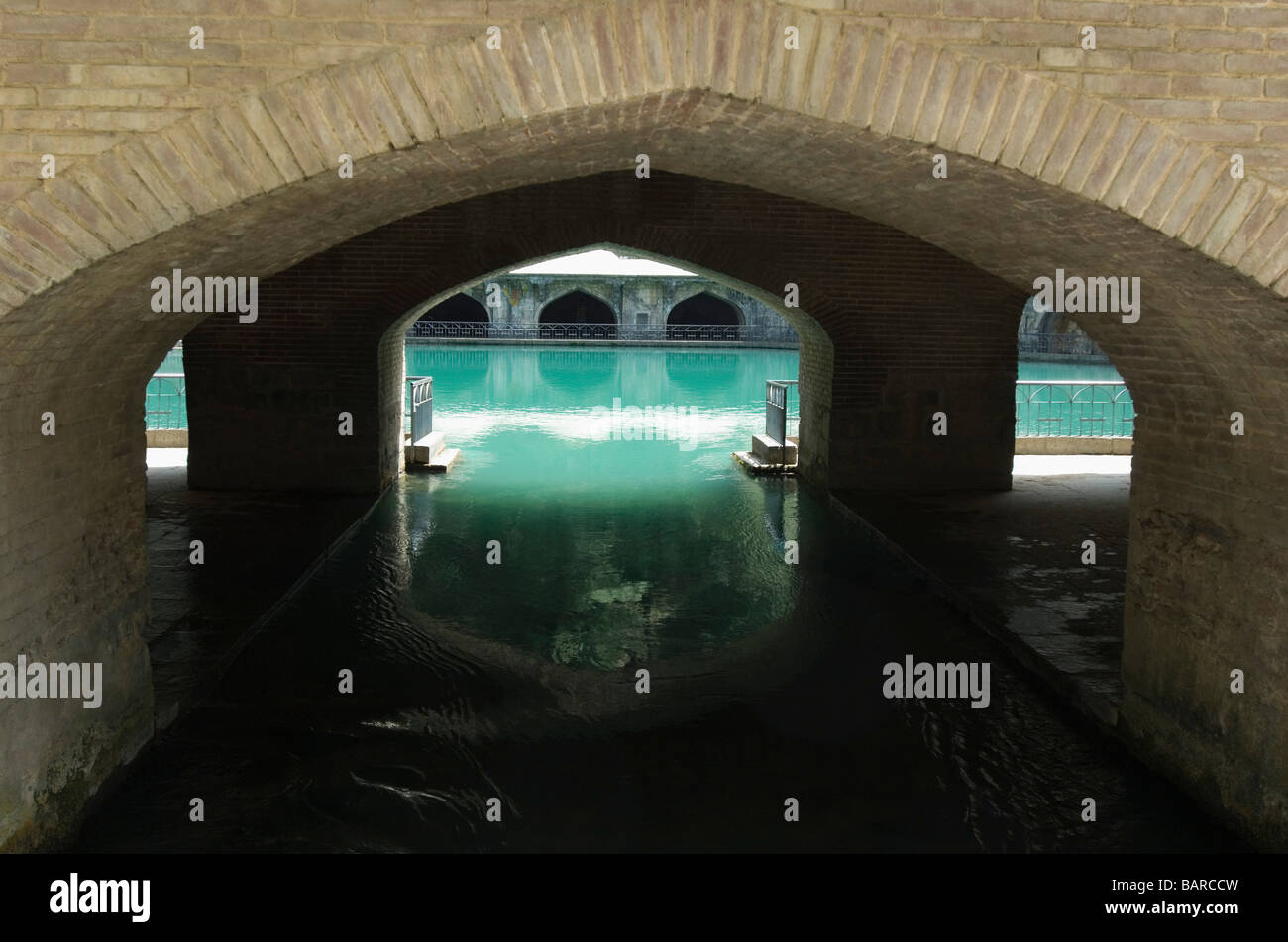 Source d'une rivière, de la rivière Jhelum, Jammu-et-Cachemire, l'Inde Banque D'Images