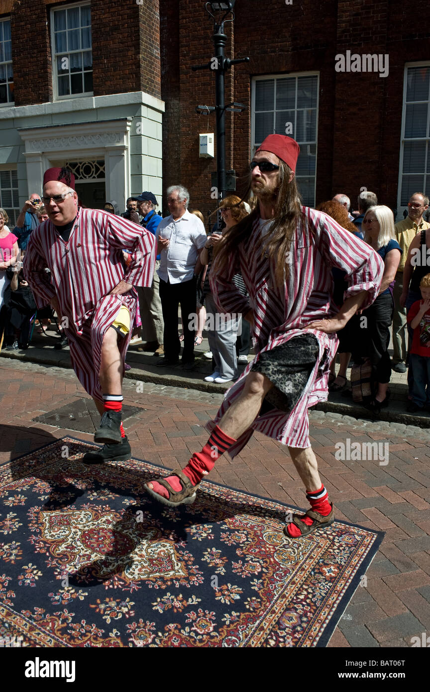 La fabuleuse scène Fezheads aux socs Festival à Rochester dans le Kent. Banque D'Images