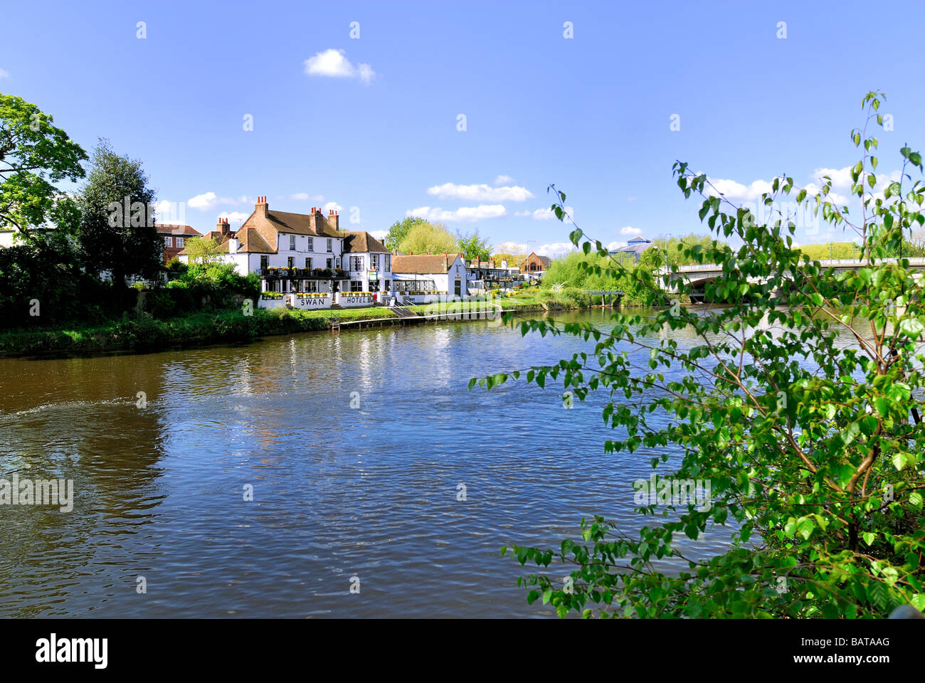 Le Swan pub à Staines on Thames Banque D'Images