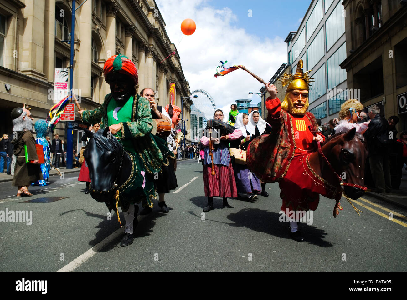 Le défilé du festival espagnol à Manchester, UK Banque D'Images