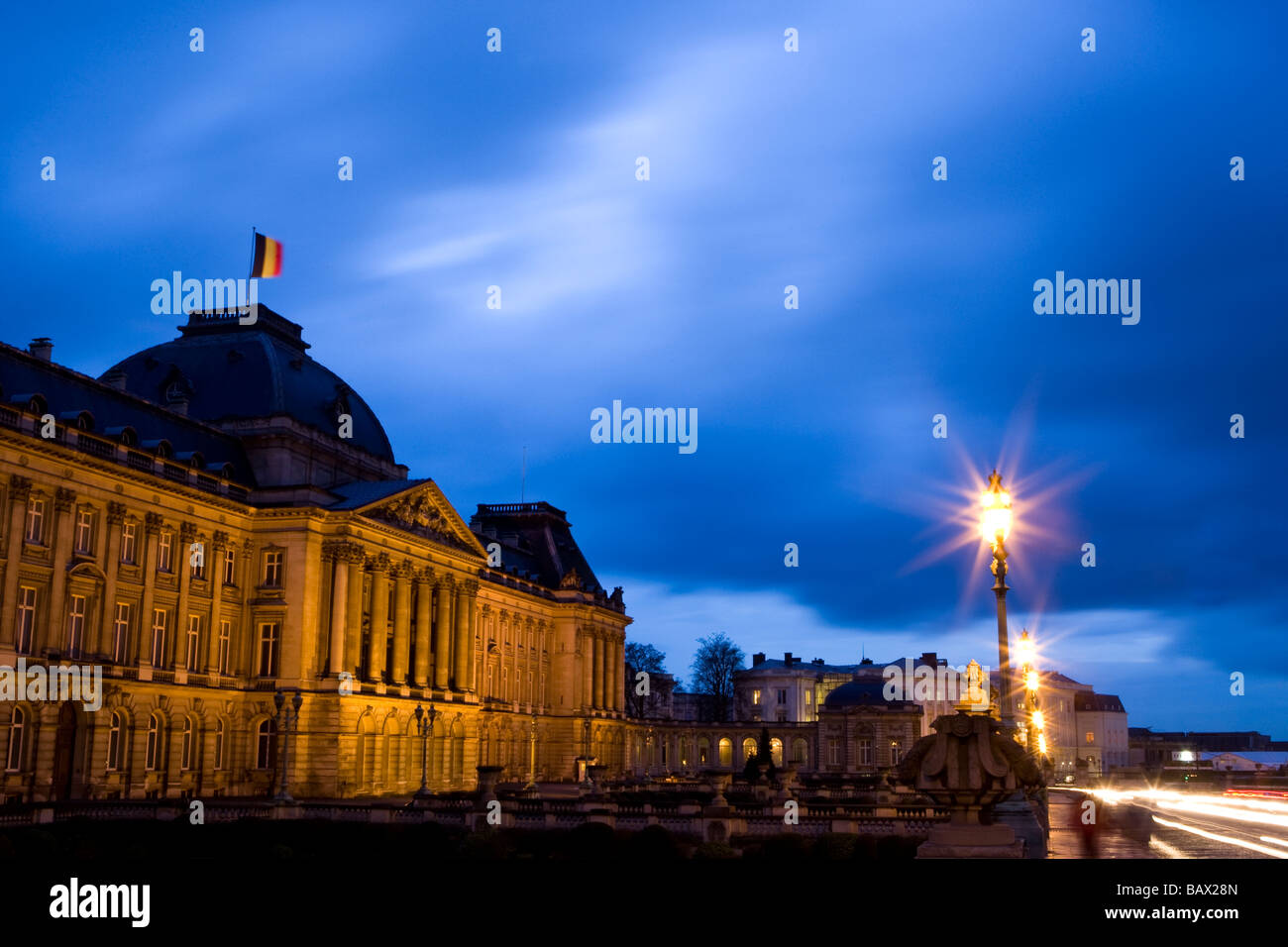 Le Palais Royal (Place des Palais ) dans la nuit - Bruxelles , Belgique Banque D'Images