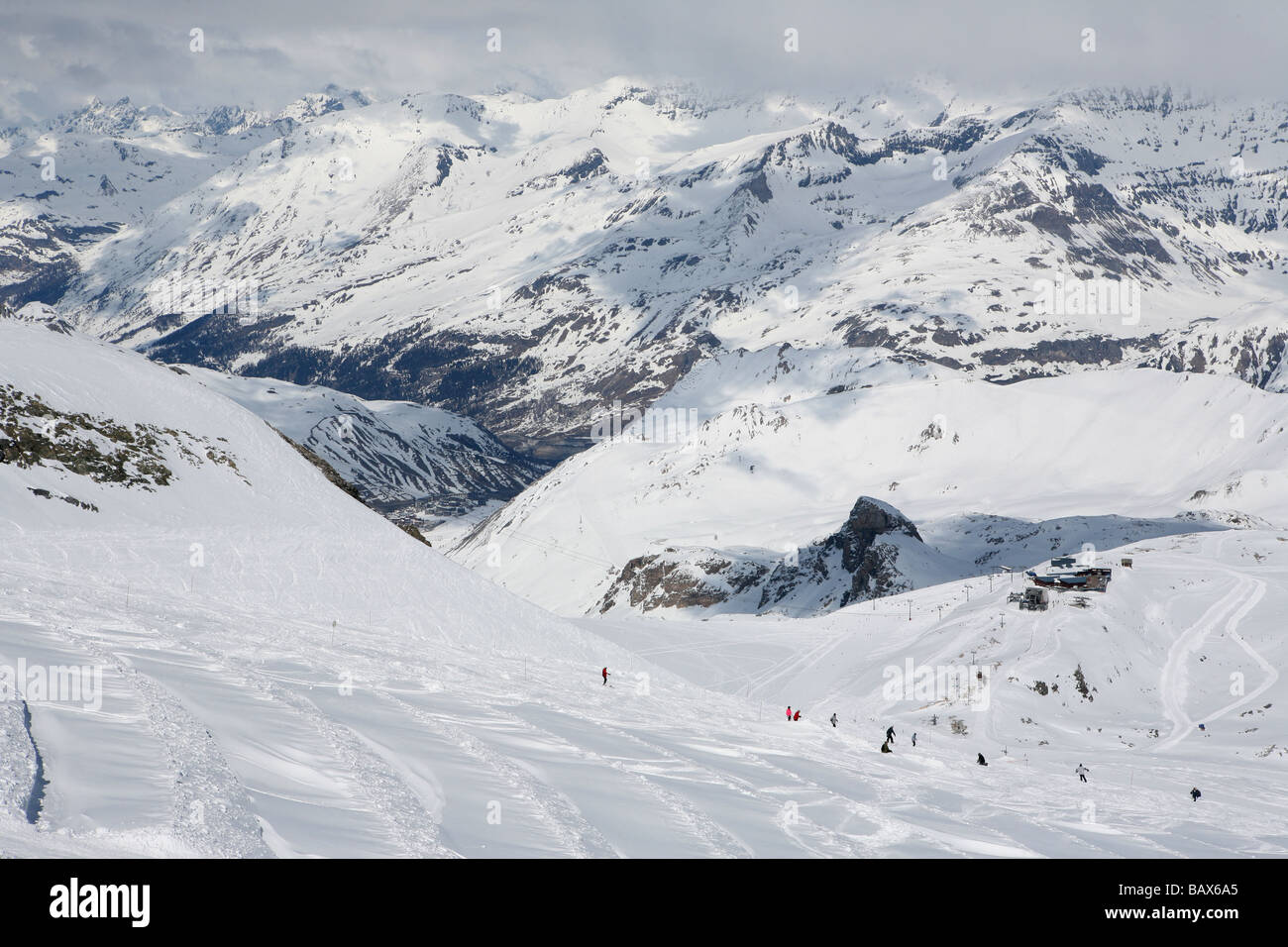 L'hiver dans les Alpes. La neige sur les montagnes dans l'Espace Killy Tignes et Val Disere France Banque D'Images