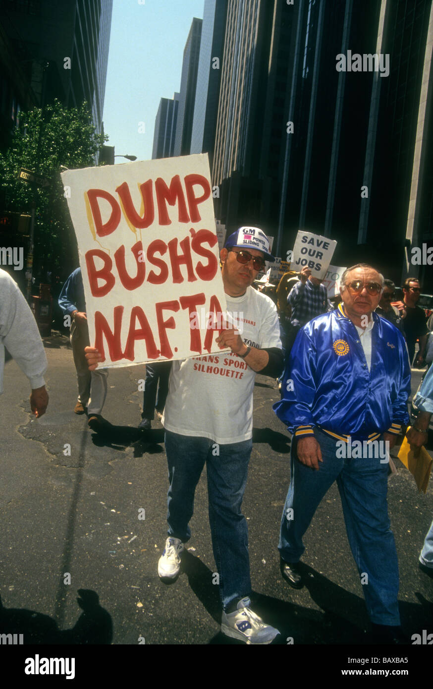 Les membres de l'Union protester contre l'ALENA Accord de libre-échange nord-américain le 1 Mai 1993 Richard B Levine Banque D'Images