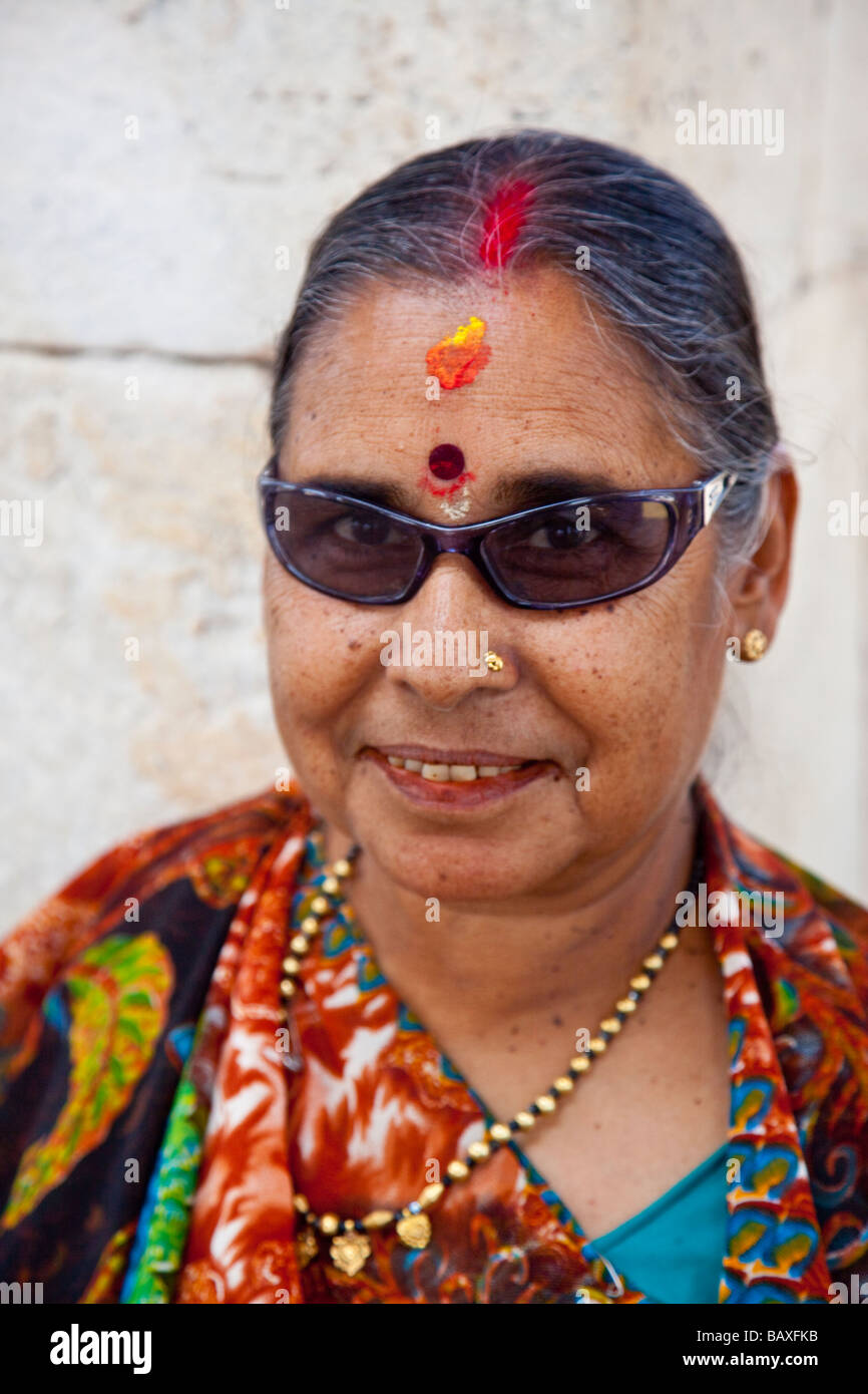 Femme hindoue à Mandu Inde Banque D'Images