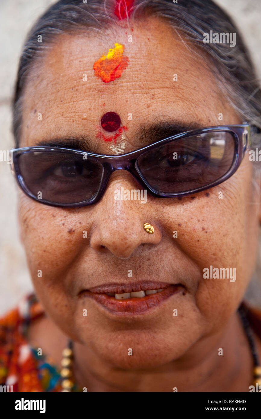 Femme hindoue à Mandu Inde Banque D'Images