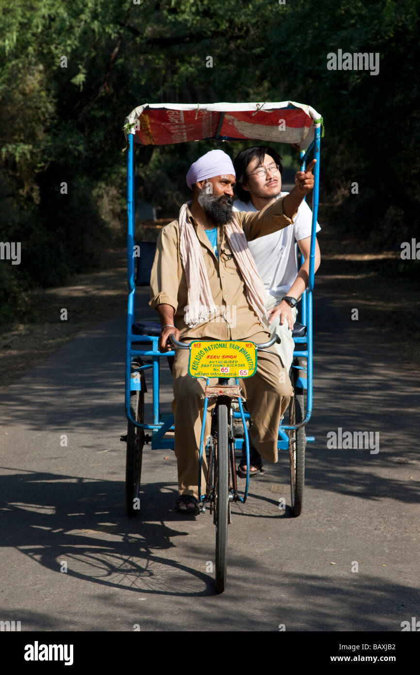 Guide touristique et dans le refuge d'oiseaux de Bharatpur Keoladeo en Inde Banque D'Images