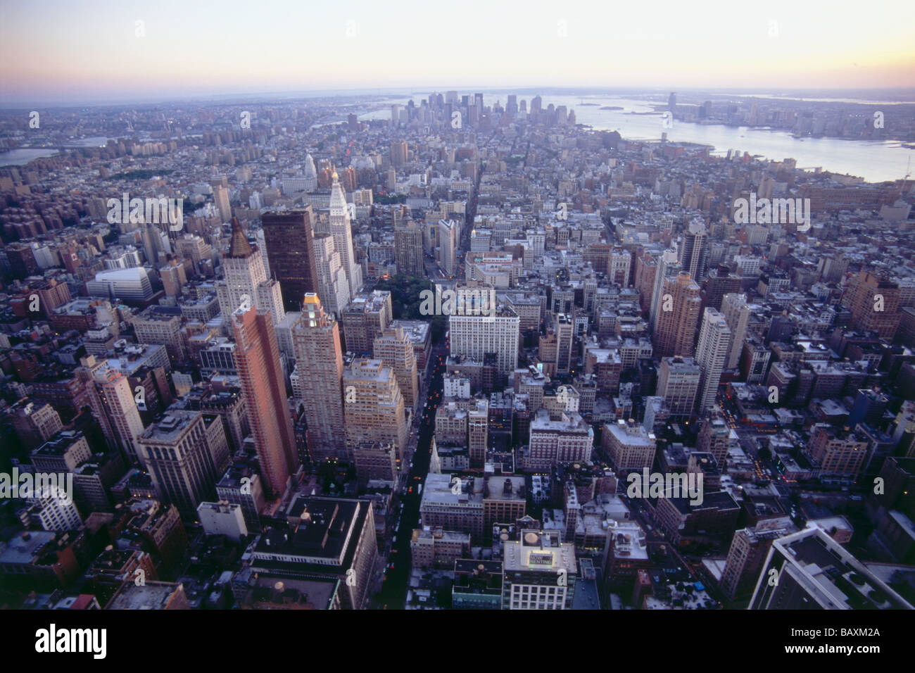 Vue du haut du toit au-dessus de Manhattan, New York, USA, Amérique Latine Banque D'Images