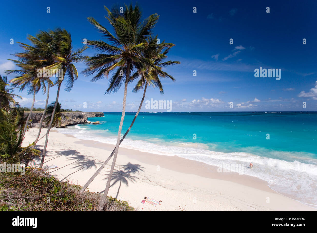 Vue sur plage de sable fin de la baie inférieure, Saint Philip, Barbade, Caraïbes Banque D'Images