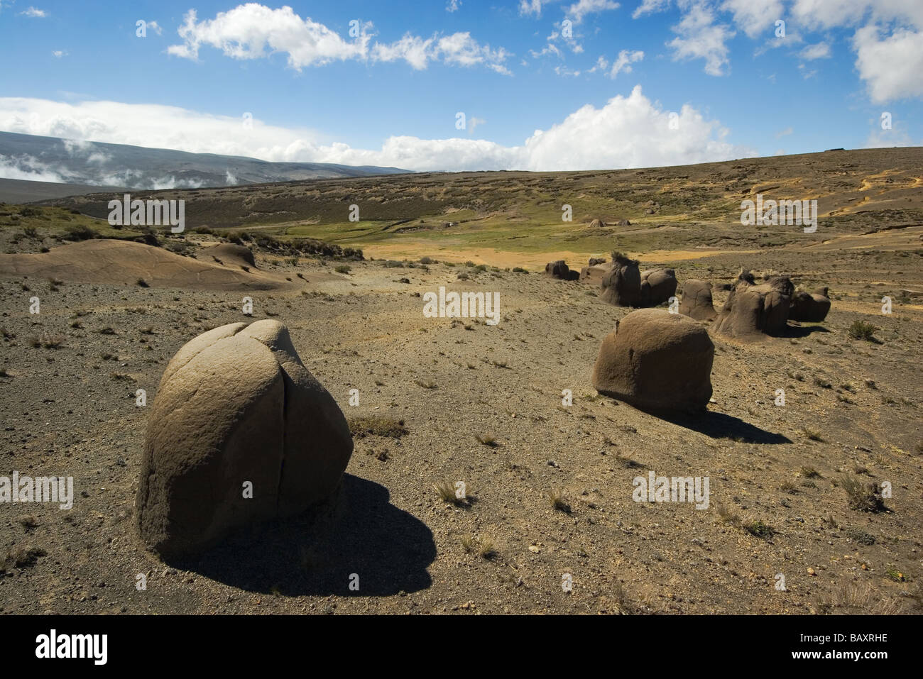 Blocs de vestige érodé par le vent les dépôts volcaniques Volcan Chimborazo Ecuadors plus haut sommet Central Highlands province de Chimborazo Banque D'Images