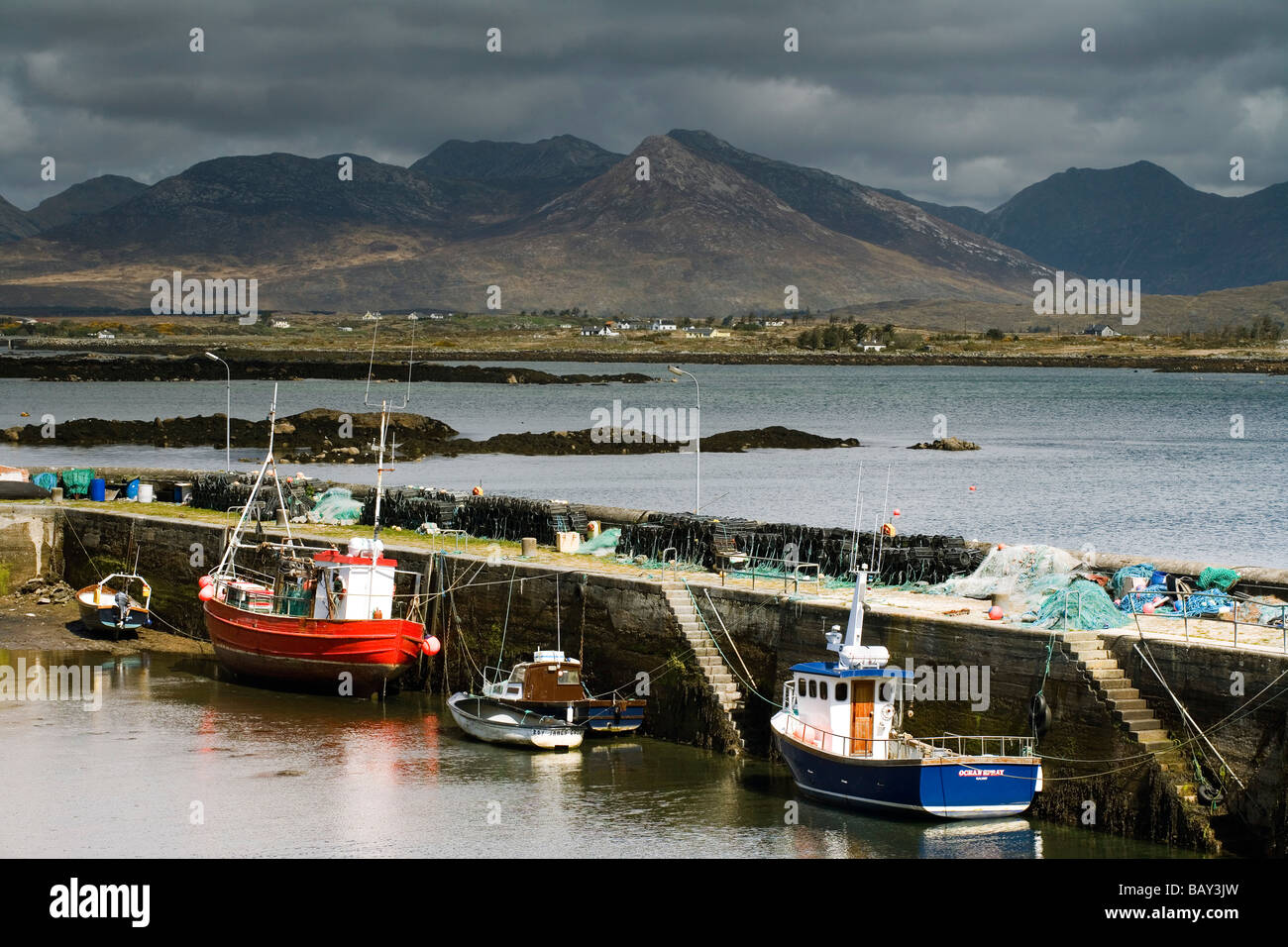 Port de Roundstone, Connemara, comté de Galway, Irlande, Europe Banque D'Images