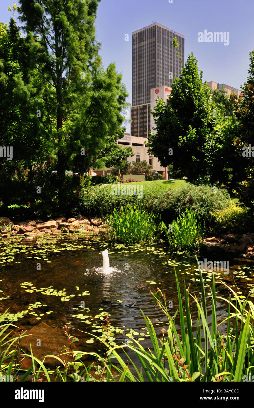 Centre-ville d'Oklahoma City de Myriad Botanical Garden Banque D'Images