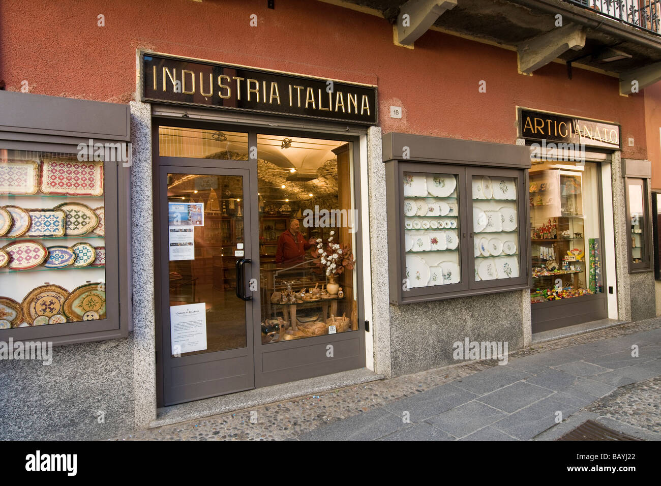 Boutique d'artisanat à Bellagio Como Lake Province de Côme Italie Banque D'Images