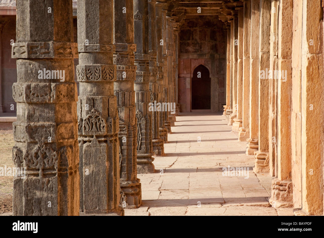 Mosquée Mughiths Malik dans les ruines de Mandu dans le Madhya Pradesh Inde Banque D'Images