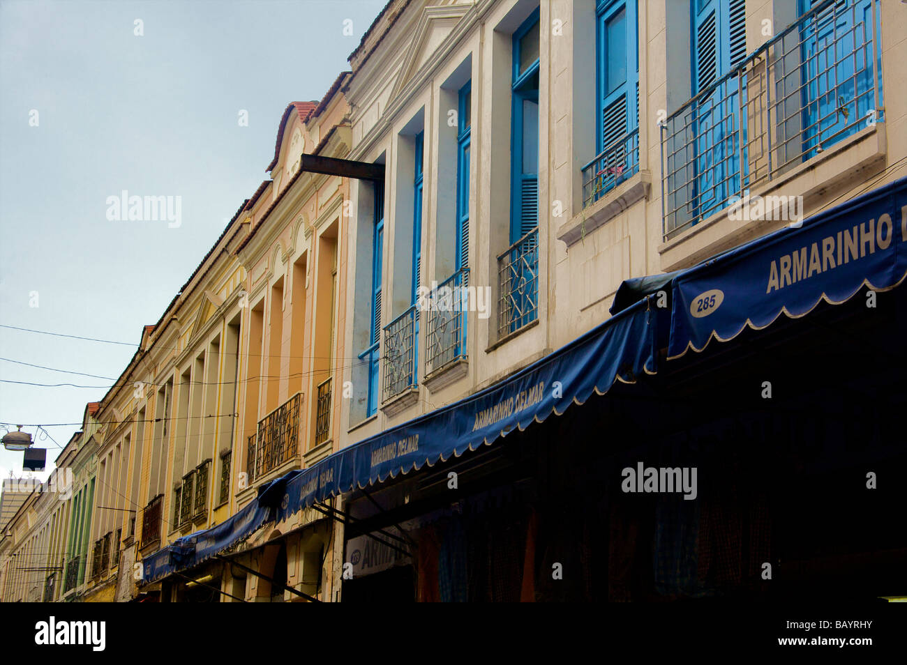 Façades coloniales dans Saara street market Centro Rio de Janeiro Brésil Banque D'Images