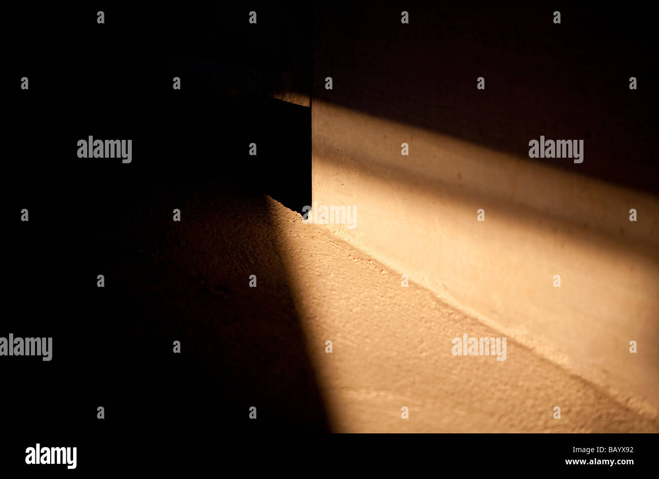 Trou dans le mur Banque D'Images