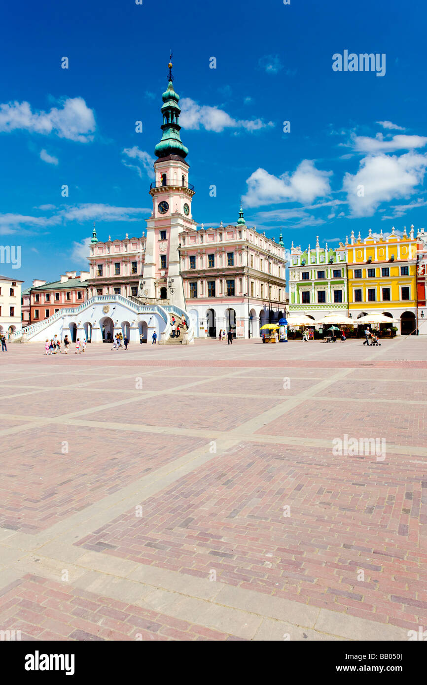 Hôtel de ville place principale Rynek Wielki Zamosc Pologne Banque D'Images