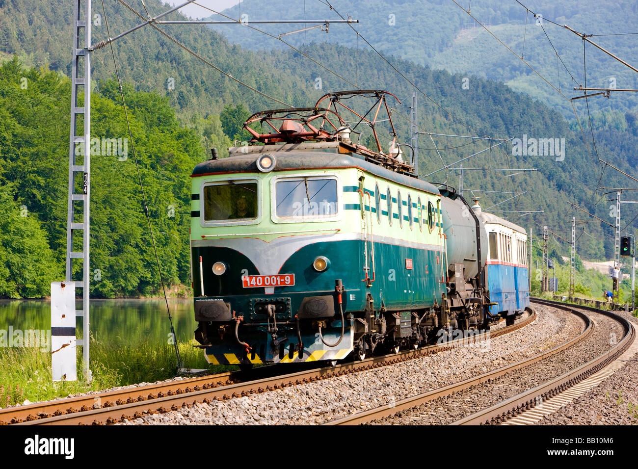 Train électrique Slovaquie Banque D'Images