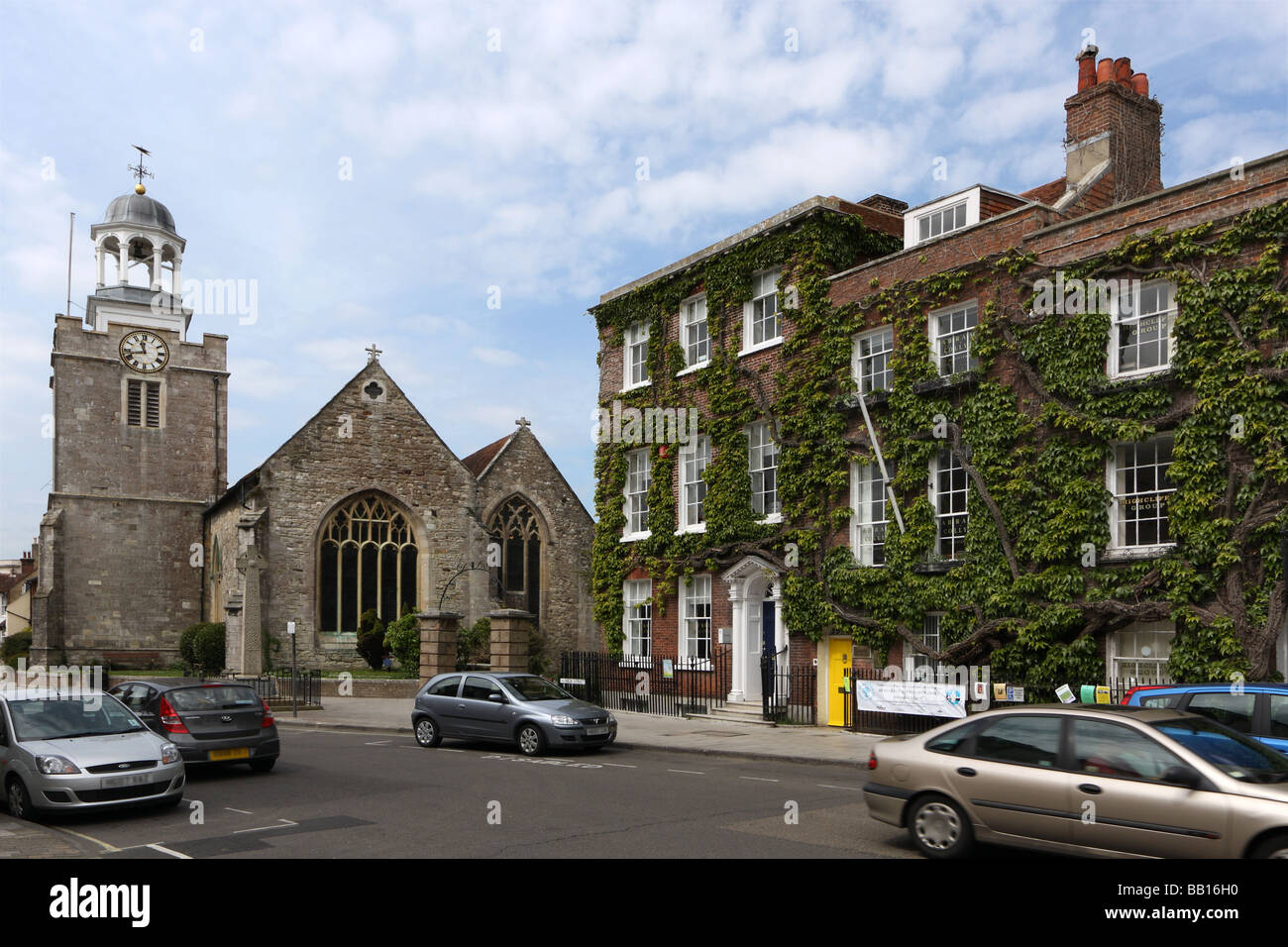 Église paroissiale de Saint Thomas et tous les Saints, Lymington, Hampshire, Angleterre, Royaume-Uni Banque D'Images