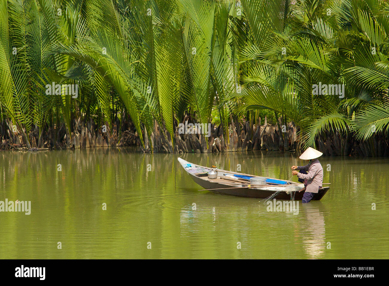 Bateau de pêche traditionnel de Hoi An, Vietnam Banque D'Images