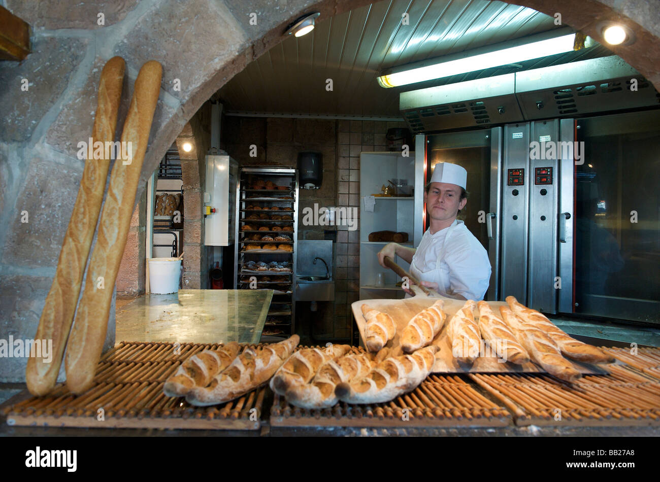 St Martin Marigot site français vente baquette boulangerie et un croissant Banque D'Images