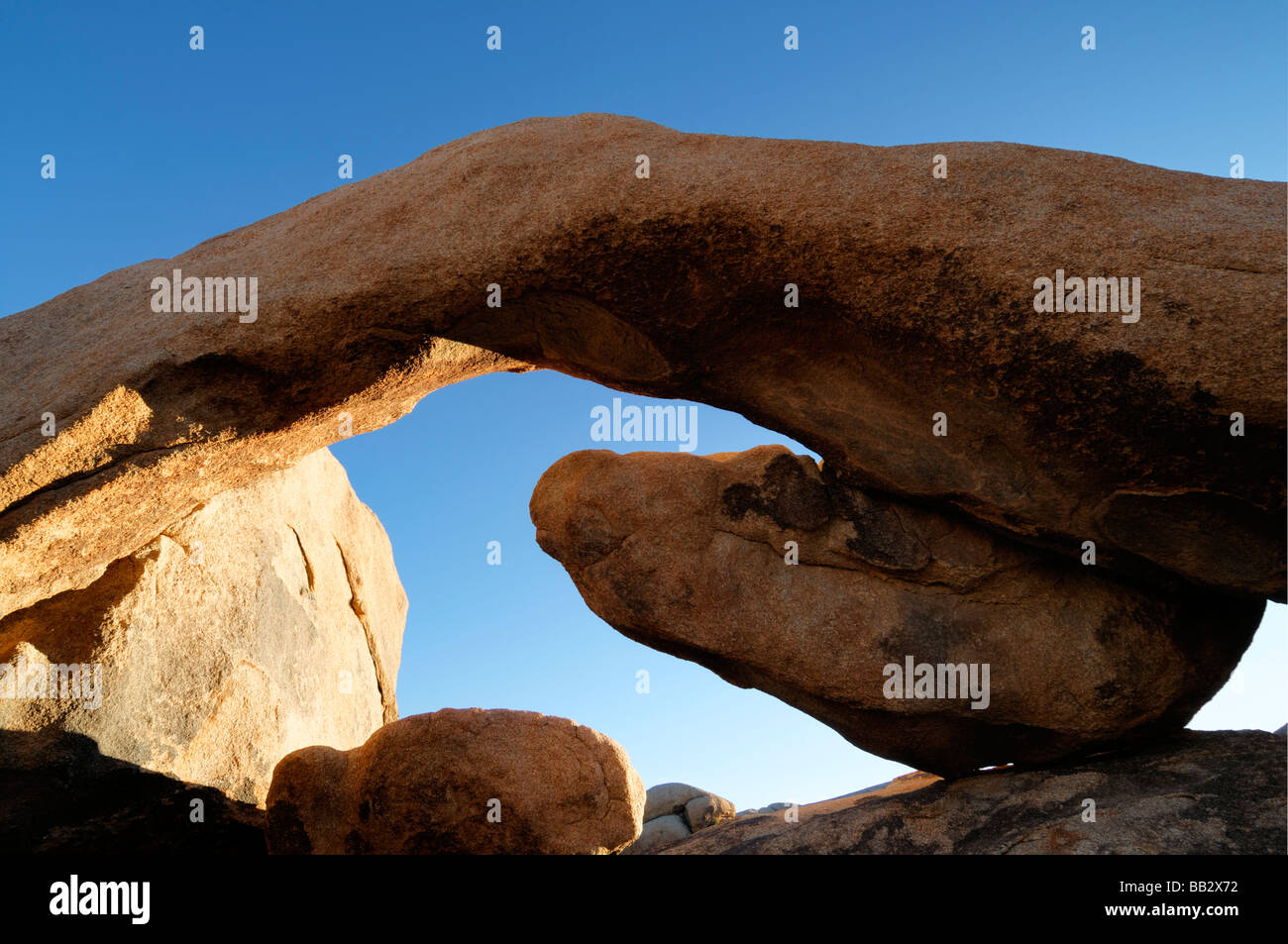 Arch Rock formation r servoir blanc salon Joshua Tree National