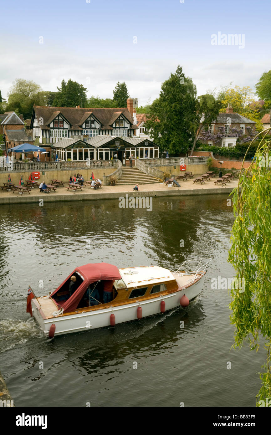 Le Boathouse pub sur la Tamise à Wallingford, Oxfordshire, Angleterre Banque D'Images