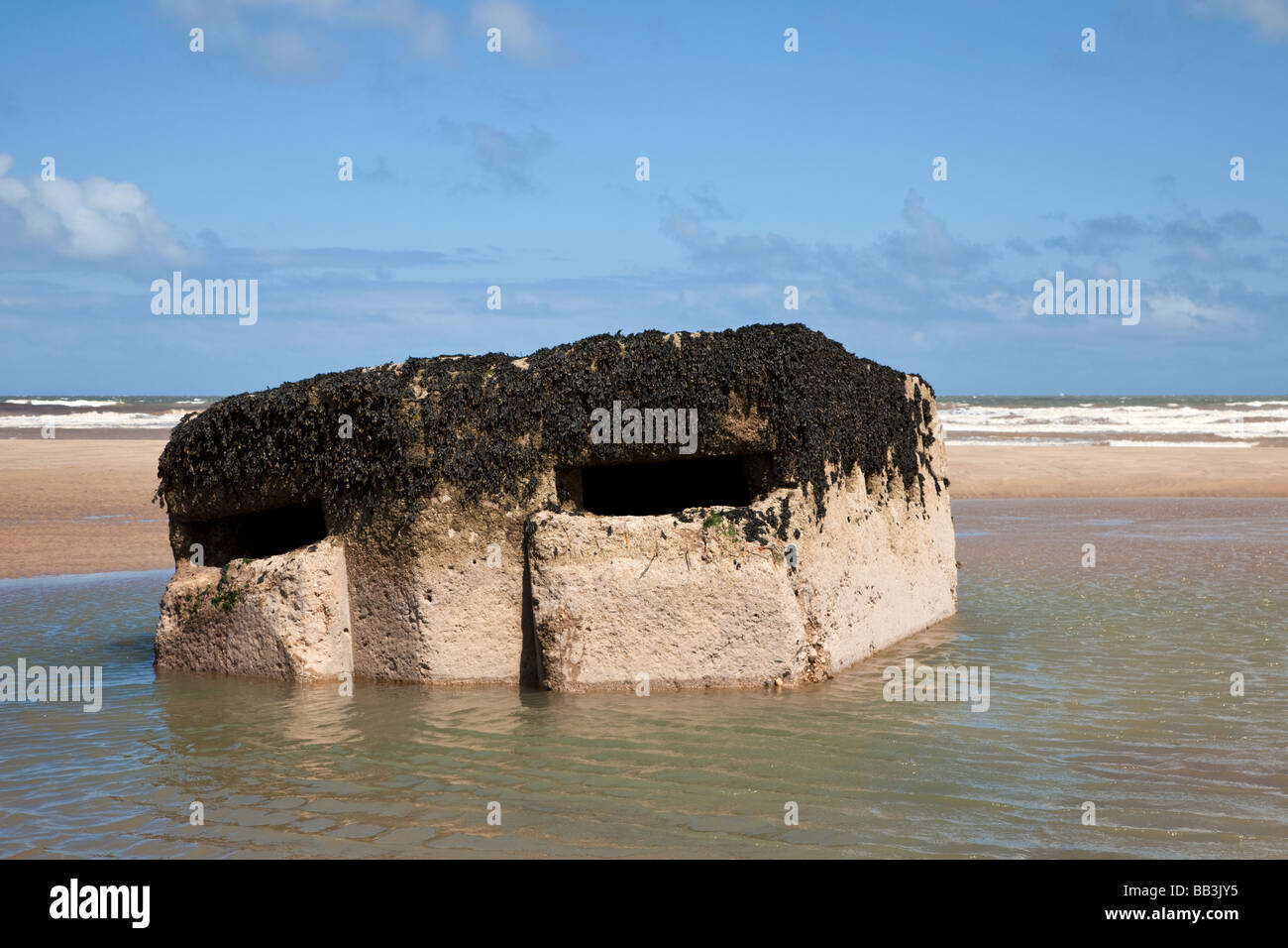 WW2 casemate ruine sur la plage près de Slaidburn, East Yorkshire, England, UK Banque D'Images