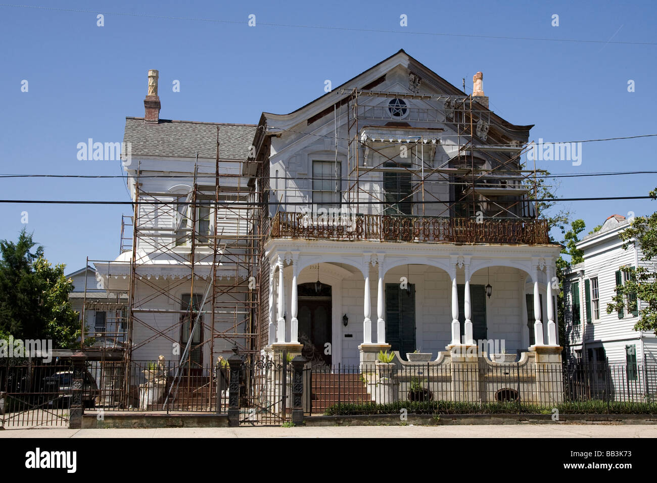 États-unis, Louisiane, Nouvelle Orléans. Une maison en cours de rénovation après l'ouragan Katrina. Banque D'Images